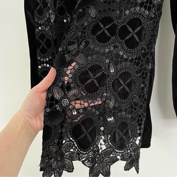 RARE VINTAGE Sagaie Paris Black Velvet Crochet Lace Sequin Blazer, Size 2 - Picture 8 of 15